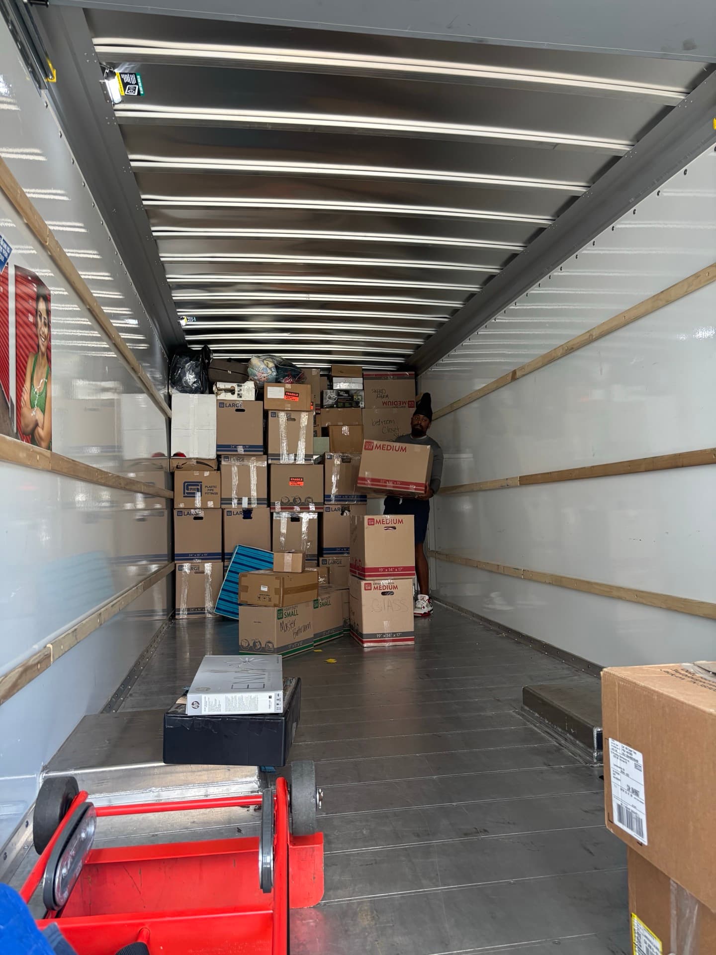 Moving job photo 9